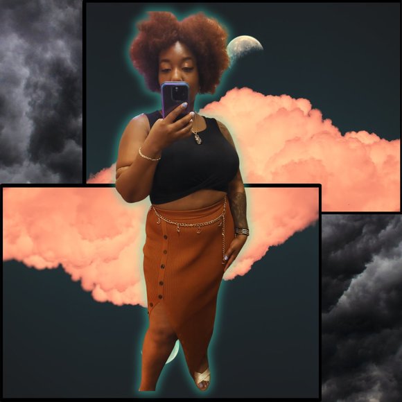 Button Detail Midi Skirt - Picture 4 of 4